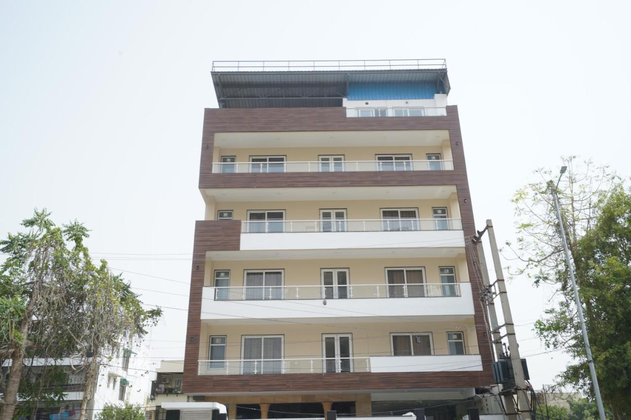 Octave Orchid Vista Hotel Gurgaon Exterior photo